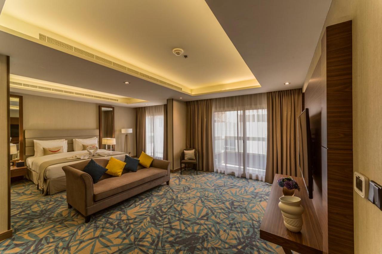Mena Plaza Hotel Albarsha At The Mall Dubai Exteriör bild