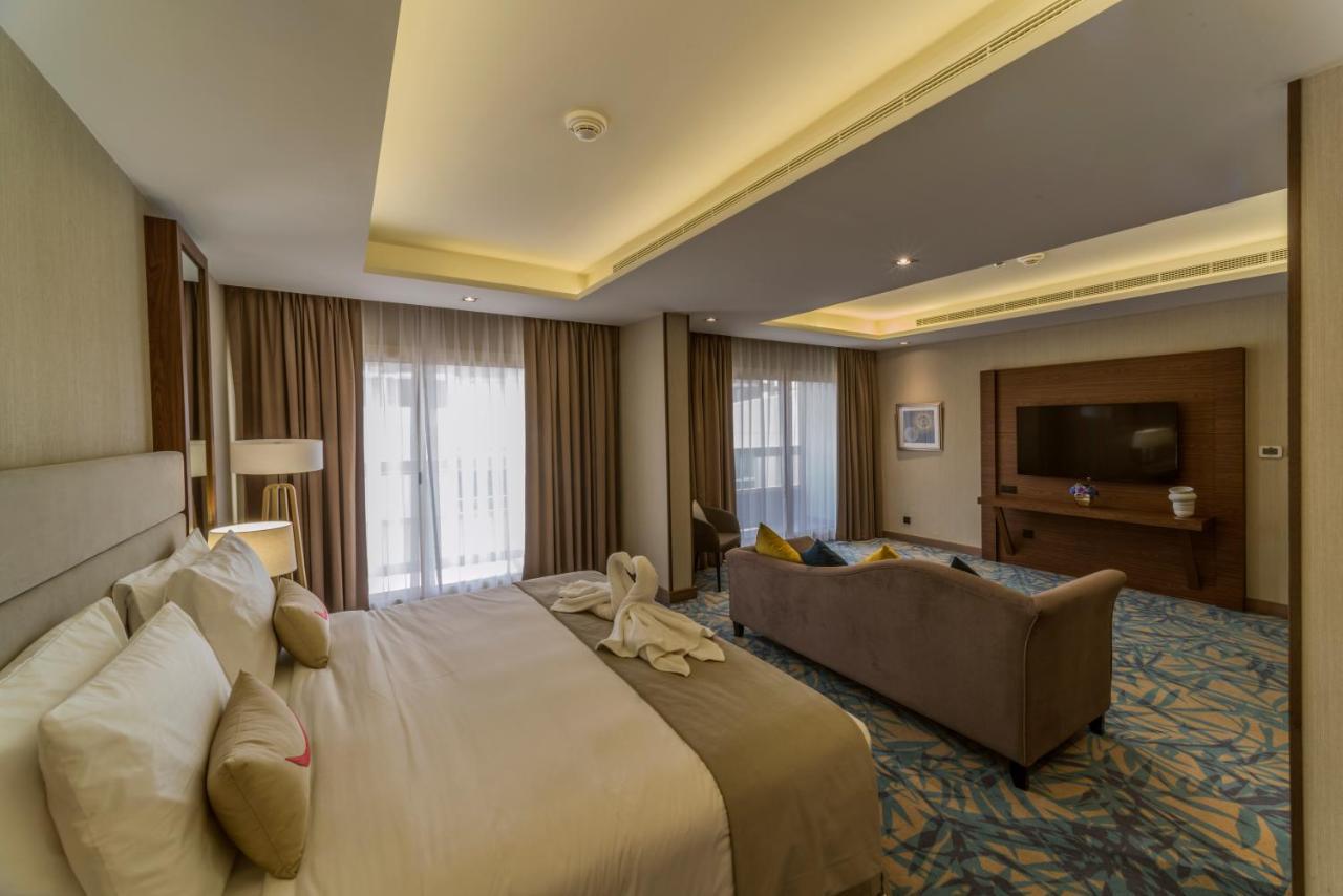 Mena Plaza Hotel Albarsha At The Mall Dubai Exteriör bild
